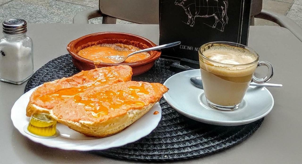 Malaga City Breaks Екстер'єр фото